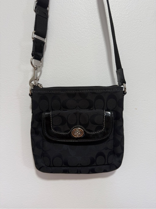 Coach Handbags - Y2K Coach Black Signature Crossbody Bag